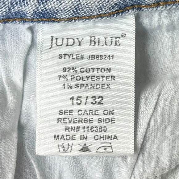 Judy Blue Slim Fit High Rise Ultra Light Acid Wash Jean - Picture 12 of 13